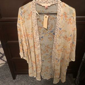 Brand new plus size flowered kimono